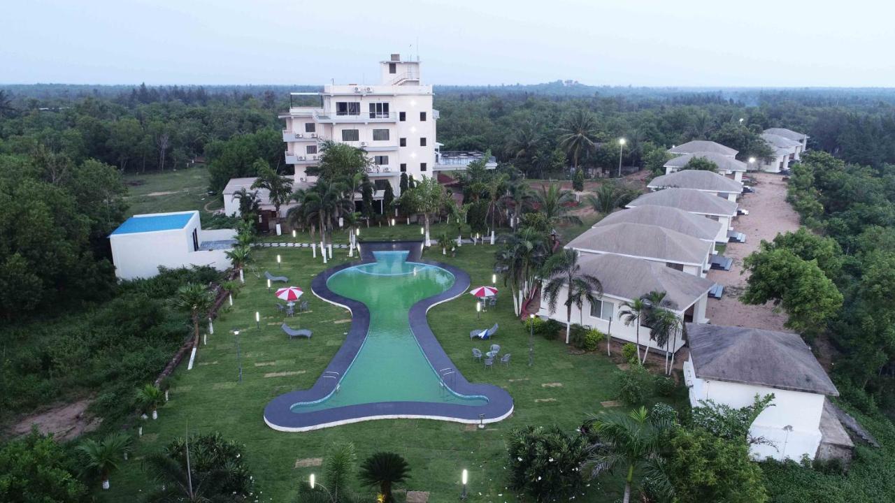 Samudra Resorts And Spa Puri Exteriör bild