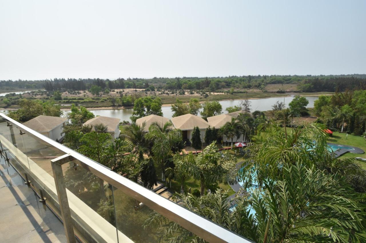 Samudra Resorts And Spa Puri Exteriör bild